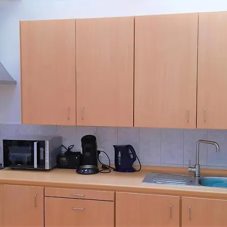 Stadtvilla - Gaestehaus Mit Gemeinschaftskueche, Hausnummer 34